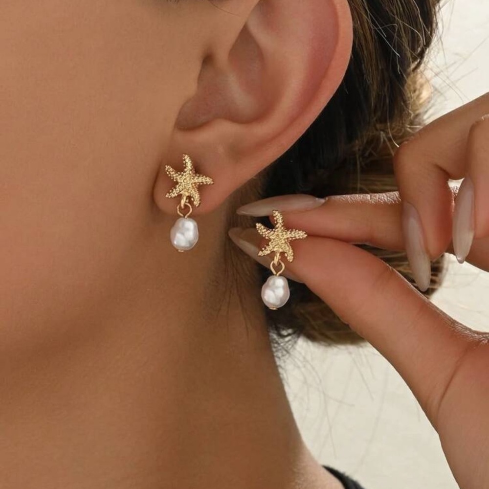 Gold Starfish Pearl Earrings